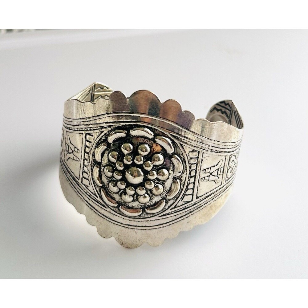 Southwestern Style Silver Tone Cuff Bracelet Repousse Floral Scalloped